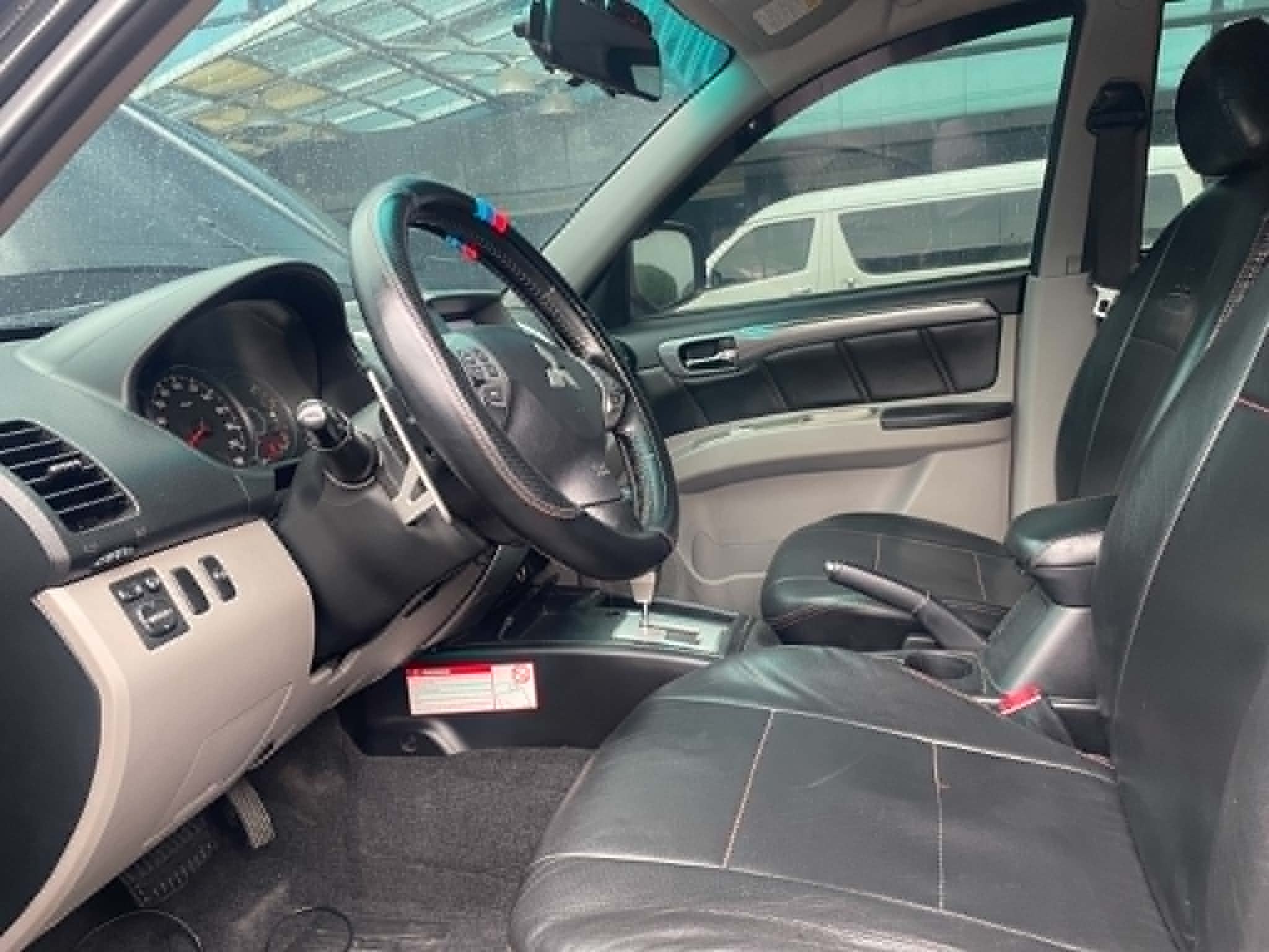 2014 MITSUBISHI MONTERO SPT GLS